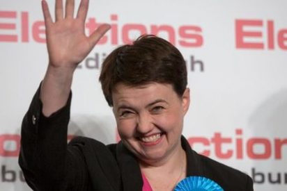 Los independentistas ganan las elecciones parlamentarias en Escocia, pero sin mayor&iacute;a absoluta