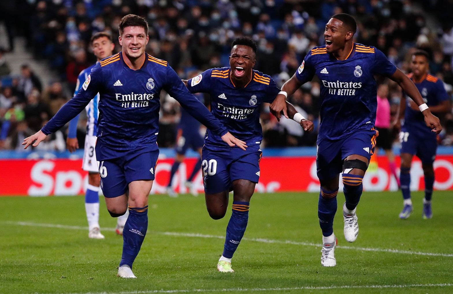 El Real Madrid impone su ley a la Real Sociedad y es due&ntilde;o de la Liga