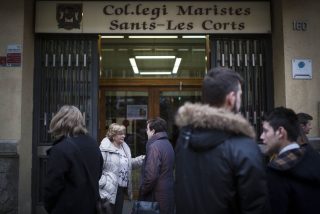 Omella asegura al padre que denunci&oacute; los abusos en los Maristas que el Papa "sigue de cerca" su caso