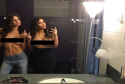 Kim Kardashian se desnuda con Emily Ratajkowski en Instagram.