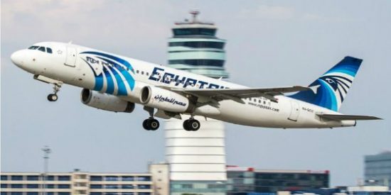 La inquietante foto que public&oacute; la azafata del A320 de Egyptair