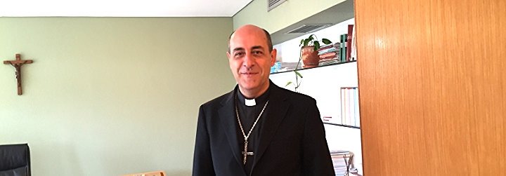 Víctor Manuel Fernández: "Hace falta proponer alternativas de descentralización de la Curia"