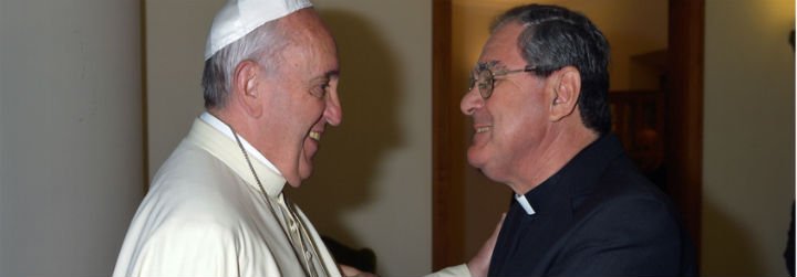 Monse&ntilde;or Oscar Ojea denuncia "tant&iacute;simas cr&iacute;ticas al Papa en los medios y en las redes sociales con total falta de respeto"