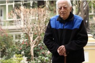 El Padre Pepe Aldunate sj cumple 99 a&ntilde;os
