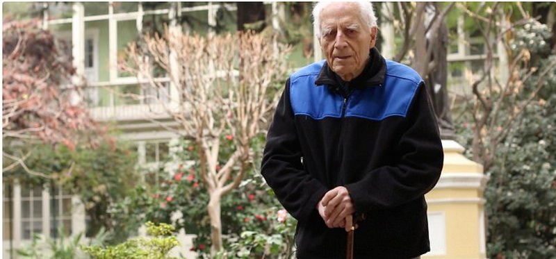 El Padre Pepe Aldunate sj cumple 99 años