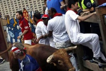 Dram&aacute;tico segundo encierro de los Cebada Gago con siete corneados en San Ferm&iacute;n 2016