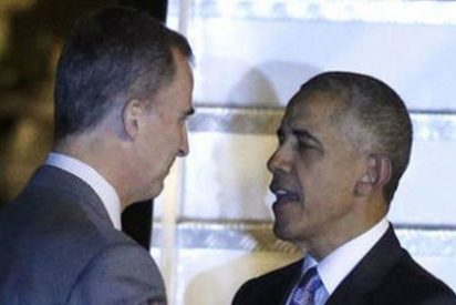 Felipe VI recibe a Barack Obama a pie de Air Force One