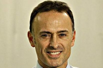 "Lo &uacute;nico pasmoso es que en el PSOE no echen a patadas a Pedro S&aacute;nchez"