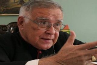 Monse&ntilde;or L&uuml;ckert: "La &uacute;nica forma para que haya un cambio en Venezuela es con la gente en la calle en paz"