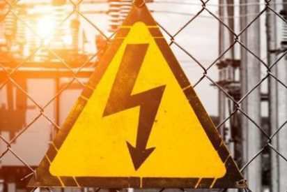 &iquest;Por qu&eacute; unos pa&iacute;ses usan electricidad de 110v y otros de 220v?