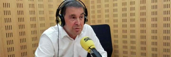 Masiva repulsa a la Cadena SER por entrevistar a Arnaldo Otegi: "Hab&eacute;is ofrecido vuestro micr&oacute;fono a un criminal"