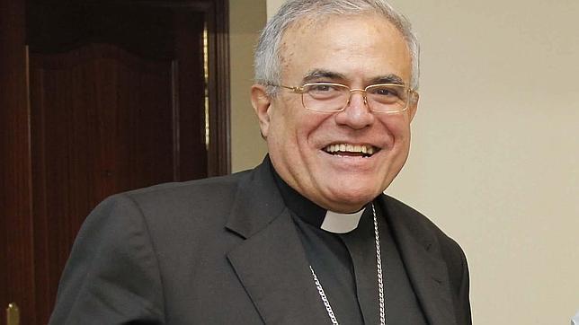 Un diputado del PSOE denuncia al obispo de C&oacute;rdoba
