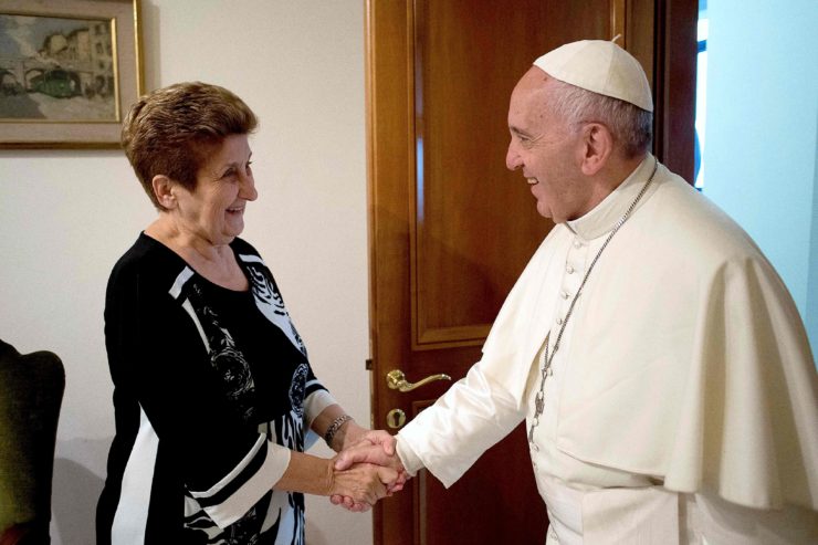 El Papa, al Bambino Ges&ugrave;: "Sean siempre una gran obra de caridad"