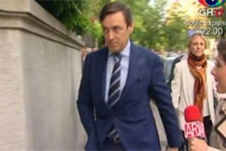 El 'zasca' de Hernando a Nebot al pedirle que diga algo sobre Barber&aacute;: "Algo"