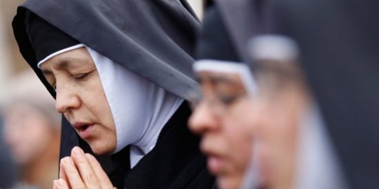 Las dos enamoradas monjas italianas a las que casar&aacute; un cura excomulgado