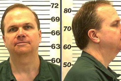 Mark David Chapman, el diab&oacute;lico asesino de John Lennon, confiesa por fin por qu&eacute; mat&oacute; al genio