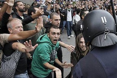La convocante de 'Rodea el Congreso' trabaja en la C&aacute;mara y cobra 28.000 &euro; anuales de Bildu
