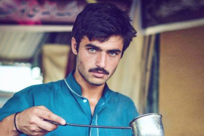 Arshad Khan: De vendedor de t&eacute; en Pakistan a modelo internacional