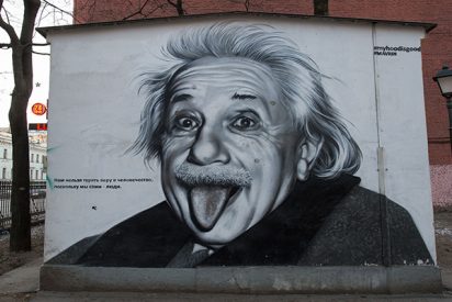 Genios: El sencillo acertijo de Einstein que solo el 2% de la gente puede resolver