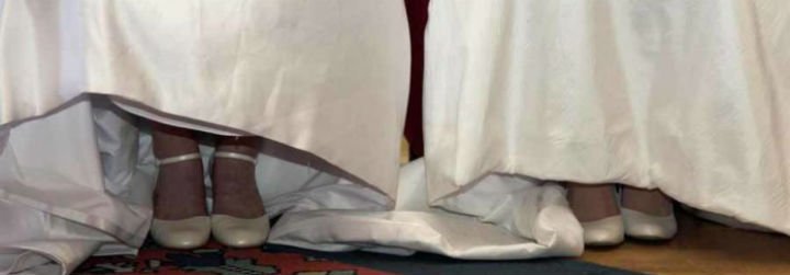 Las monjas que dejaron el h&aacute;bito para casarse: "Dios condena la hipocres&iacute;a, no a los homosexuales"