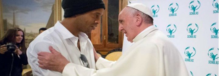 Maradona, Ronaldinho y Roberto Carlos jugar&aacute;n el partido para la paz en Roma