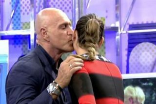 Tens&iacute;simo cara a cara en 'S&aacute;lvame' entre Kiko Matamoros y su hija, que se ha cambiado el apellido