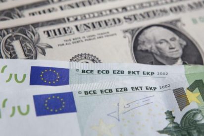 El euro podr&iacute;a bajar hasta 0,80 dólares si ganan los populistas en Europa