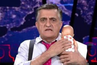 Tremendo zasca de 'Don Piso' Wyoming a Gabriel 'Baby Face' Rufi&aacute;n