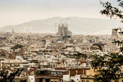 &iquest;Alienta o s&oacute;lo permite Ada Colau el porno extremo en las calles de Barcelona?