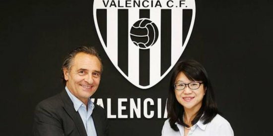 Las tres opciones que maneja el Valencia para reforzar el centro del campo