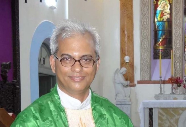Ocho meses sin noticias del padre Tom Uzhunnalil