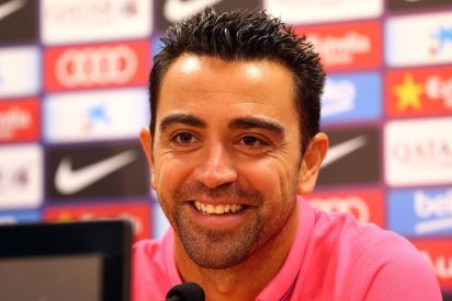 Xavi se mete un gol en propia meta cediendo su imagen al separatismo
