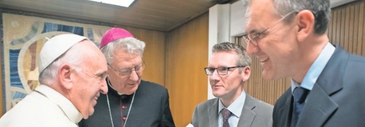 Francisco: "Todo lo que está en 'Amoris Laetitia' fue aprobado por más de dos tercios de los padres sinodales"