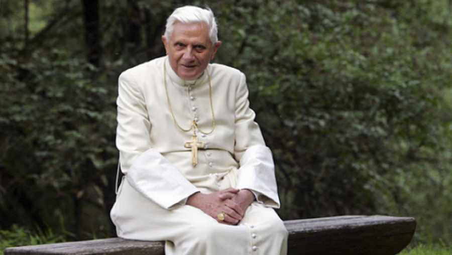 Ratzinger responde a las cr&iacute;ticas por su ensayo sobre los abusos sexuales en la Iglesia