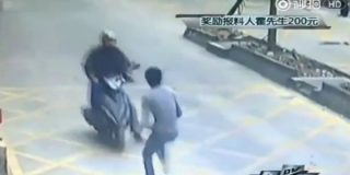 El ratero roba su iPhone a un maestro de kung-fu y acaba por los suelos