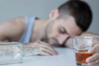 &iexcl;CUIDADO!: Extra&ntilde;os l&iacute;quidos que llegan desde Rusia como si fueran alcohol, causan miles de muertes al a&ntilde;o