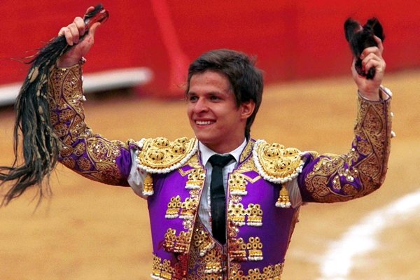 Twitter arde con la entrega al Juli de la Medalla de Oro al M&eacute;rito de las Bellas Artes