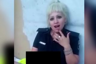 Esc&aacute;ndalo en Argentina: Mujer polic&iacute;a fue grabada masturb&aacute;ndose