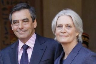 Fillon en cuarentena: Su mujer cobr&oacute; medio mill&oacute;n de euros de dinero p&uacute;blico con un empleo ficticio