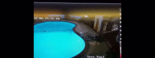 El famoso youtuber se fractura las piernas saltando desde un techo a una piscina
