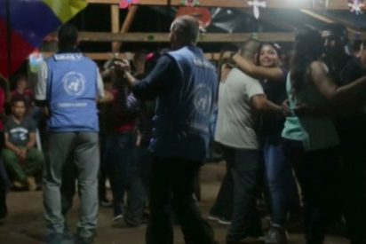 El vergonzoso baile de los enviados de la ONU con narcoguerrilleras de las FARC