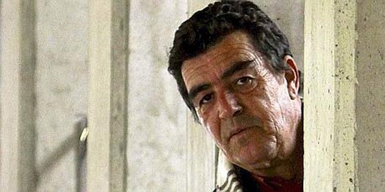 El juez Calatayud condena a aprobar un curso de corte de pelo al chaval que rob&oacute; en una peluquer&iacute;a