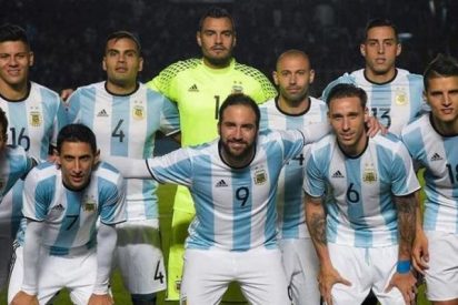 Argentina y Espa&ntilde;a siguen primera y d&eacute;cima del mundo, en el ranking de la FIFA