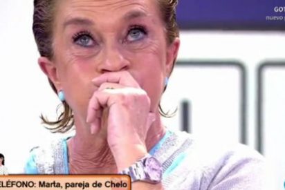 Chelo Garc&iacute;a Cort&eacute;s, rota ante la llamada de su mujer en directo: "&iexcl;No podr&iacute;a vivir sin ti!"
