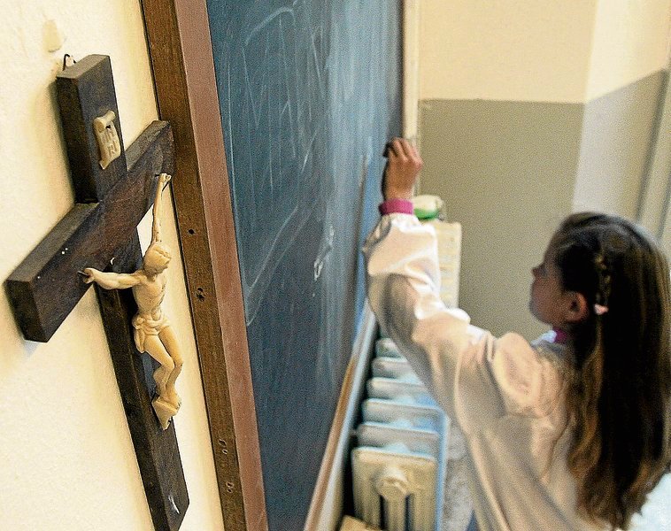 La Junta de Extremadura asegura que su curr&iacute;culo de Religi&oacute;n "atiende a los Acuerdos Iglesia-Estado"