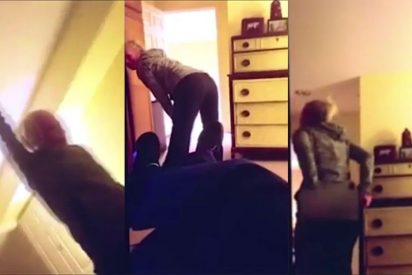 [V&Iacute;DEO] El censurado baile er&oacute;tico de la rubia enfermera al anciano de 100 a&ntilde;os