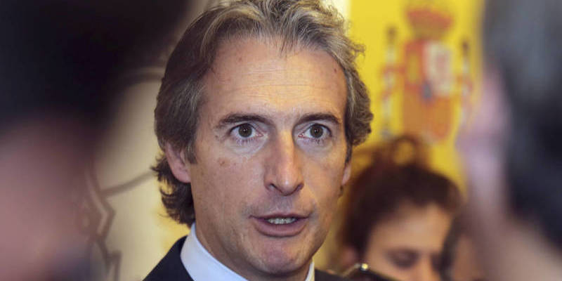 I&ntilde;igo de la Serna: La 'guerra' de la estiba amenaza la viabilidad de los puertos de Algeciras y Valencia