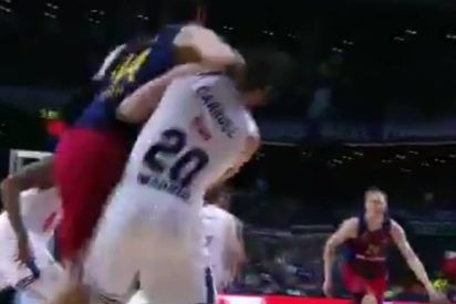 Ante Tomic, sancionado con 20.000 euros y un partido por su 'agresión salvaje' a Carroll