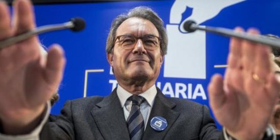 La Fiscal&iacute;a recurre al Supremo para que condene al independentista Artur Mas tambi&eacute;n por prevaricaci&oacute;n