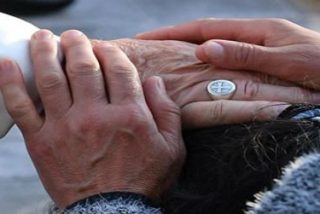 El Papa dice que los pol&iacute;ticos est&aacute;n obligados a proporcionar trabajo a todos